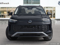 This Volkswagen Tiguan boasts a Intercooled Turbo Regular Unleaded I-4 2.0 L/121 engine powering thi... (image 1)
