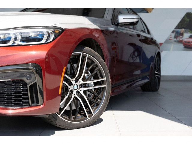 2022 BMW 7 Series 750i xDrive in Cars & Trucks in Vancouver - Image 2