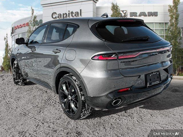 2024 Dodge Hornet R/T | Blacktop and Track Pack Bundle in Cars & Trucks in Edmonton - Image 4