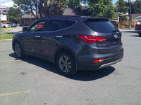 2015 Hyunda Santa Fe AWD 194500 KM Price $9999 ON or QC Safety Included Warranty Included Carfax Inc... (image 4)