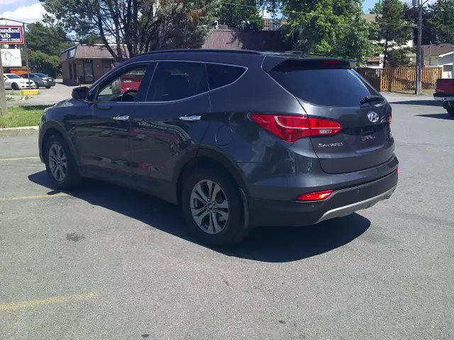 2015 Hyundai Santa Fe Sport Premium AWD in Cars & Trucks in Ottawa - Image 6