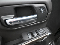 Just Traded! 2022 Silverado RST Crew! Equipped with Heated Seats, Dual Zone Climate, Tonneau Cover,... (image 5)