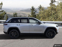 Only 5 Miles! This Jeep Grand Cherokee delivers a Regular Unleaded V-6 3.6 L/220 engine powering thi... (image 6)