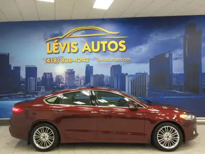 FORD FUSION 2015 SE ECOBOOST TOUT ÉQUIPÉ TOIT OUVRANT ÉLECTRIQUE / SYSTÈME DE NAVIGATION GPS / BLUET...