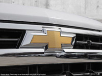 This Chevrolet Silverado 1500 boasts a powerful engine powering this Automatic transmission.* This C... (image 9)