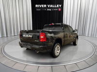 SPORT APPEARANCE PACKAGE, BIG HORN LEVEL 2 EQUIPMENT GROUP, OFF-ROAD GROUP, UCONNECT 5 NAV w/12.0 IN... (image 6)