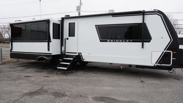 2025 Brinkley Model Z Air 310 in Travel Trailers & Campers in Ottawa