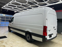 HIGH ROOF, LONG WHEEL BASE, 2.0L DIESEL, POWER FOLDING MIRRORS, HEATED DRIVERS SEAT, POWER WINDOWS/L... (image 7)