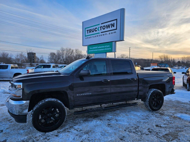 2016 Chevrolet Silverado 1500 in Cars & Trucks in Ottawa