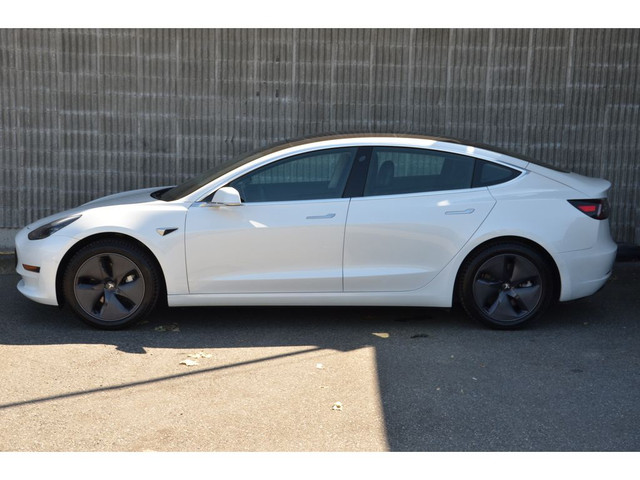 2020 Tesla Model 3 Standard Range Plus RWD – All-Electric Innova in Cars & Trucks in Burnaby/New Westminster - Image 3