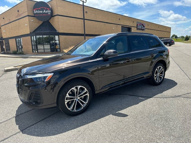 2025 Audi Q7 CLEAN CARFAX 1 OWNER LOW KM * UNIQUE COLOUR * in Cars & Trucks in Mississauga / Peel Region - Image 2
