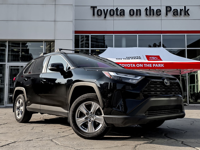 2023 Toyota RAV4 Hybrid XLE AWD in Cars & Trucks in City of Toronto - Image 2