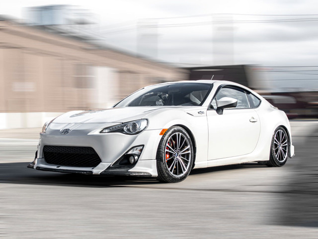 2013 Scion FR-S MANUAL I PRICE TO SELL in Cars & Trucks in City of Toronto - Image 4