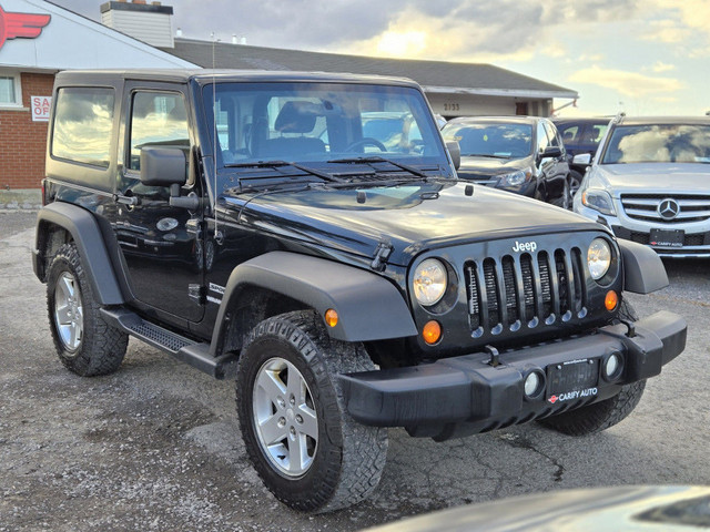 2012 Jeep Wrangler 4WD 2dr Sport in Cars & Trucks in Ottawa - Image 4