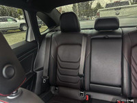This Volkswagen Jetta GLI delivers a Intercooled Turbo Premium Unleaded I-4 2.0 L/121 engine powerin... (image 9)