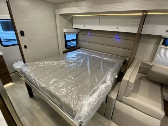 2025 Winnebago View 24D in RVs & Motorhomes in Abbotsford - Image 26