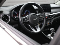 1 OWNER LOCAL TRADE! ONLY 38,000 KMS! EX+ SEDAN, WELL OPTIONED WITH POWER MOONROOF, HEATED SEATS, RE... (image 6)