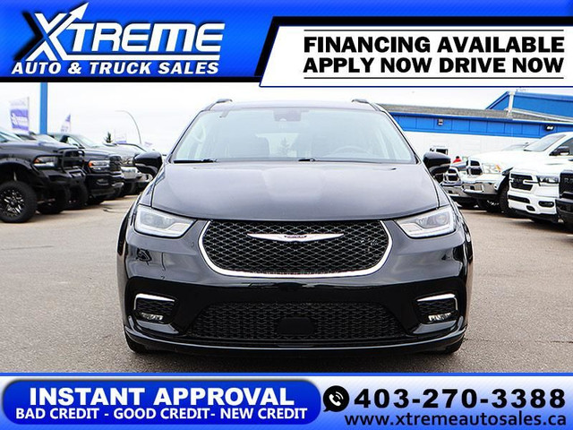 2022 Chrysler Pacifica Touring L AWD - NO FEES! in Cars & Trucks in Calgary - Image 2