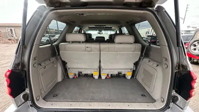 2004 Toyota Sequoia Limited*4X4*LEATHER*GREAT SHAPE*RELIABLE*AS  in Cars & Trucks in London - Image 19
