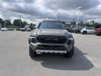 **TOYOTA**TACOMA**2025**TRAIL HUNTER**DISPONIBLE MAINTENANT** (image 1)
