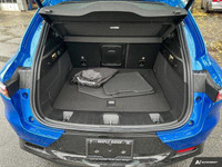 Leather Combination sports Electric Seats , Adaptive Cruise Control with Stop, Wireless charging pad... (image 9)