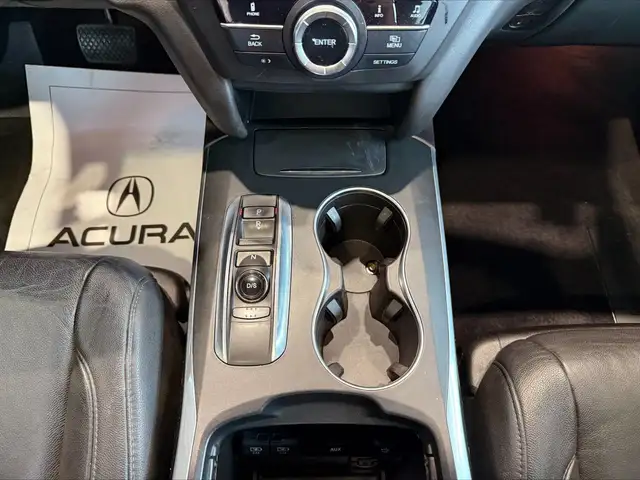 2017 Acura MDXSH-AWD 4dr in Cars & Trucks in City of Montréal - Image 17