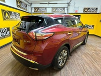 BOLD DESIGN, ADVANCED COMFORT, AND CONFIDENT PERFORMANCE THIS 2015 NISSAN MURANO AWD SL IS BUILT TO... (image 4)