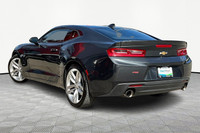 2017 Chevrolet Camaro Coupe 2LT | V6 | Leather | Infotainment The 2017 Chevrolet Camaro 2LT Coupe de... (image 4)
