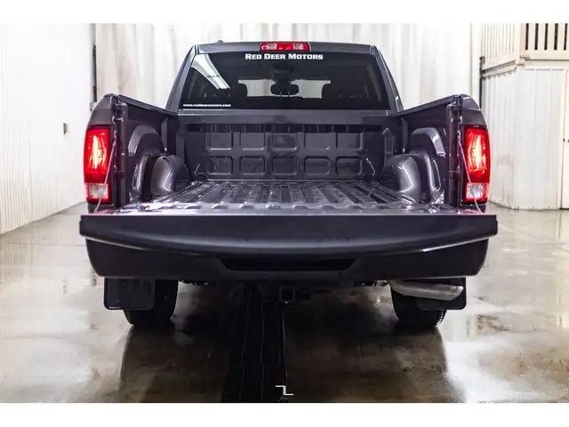 2023 Ram 1500 Classic 4x4 Crew Cab Tradesman BCam in Cars & Trucks in Grande Prairie - Image 11