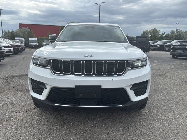 2024 Jeep Grand Cherokee LAREDO**8.4 in Cars & Trucks in Mississauga / Peel Region - Image 2