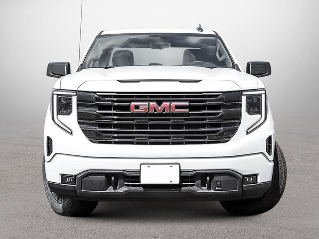 2025 GMC Sierra 1500 ELEVATION in Cars & Trucks in City of Montréal - Image 2