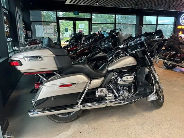 2018 Harley-Davidson Ultra Limited in Street, Cruisers & Choppers in Markham / York Region - Image 5