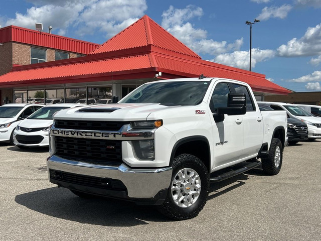 2021 Chevrolet SILVERADO 2500HD 4WD Crew Cab LT Z71 6.6L GAS SHO in Cars & Trucks in Oakville / Halton Region
