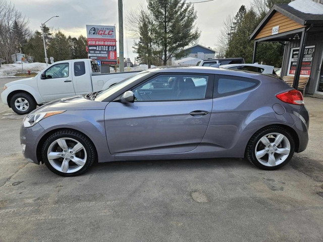 2016 Hyundai Veloster in Cars & Trucks in Québec City - Image 2