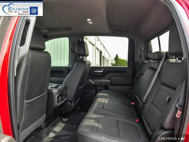 2021 GMC Sierra 2500HD Denali in Cars & Trucks in Brockville - Image 25