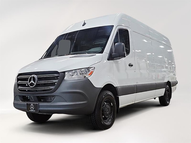 2023 Mercedes-Benz Sprinter 2500 170 Wheelbase High Roof in Cars & Trucks in Laval / North Shore