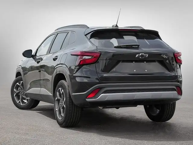 2025 Chevrolet Trax LT in Cars & Trucks in City of Montréal - Image 5