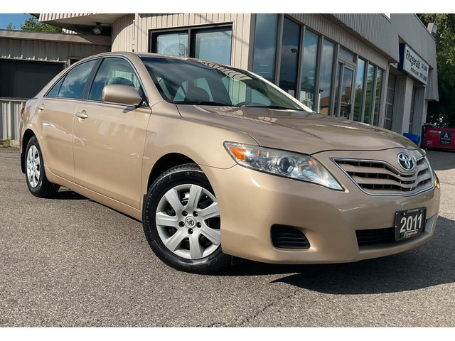 2011 Toyota Camry LE - LOW MILEAGE! LEATHER! HTD SEATS! in Cars & Trucks in Kitchener / Waterloo
