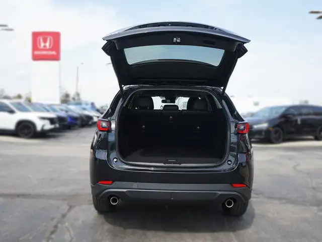 2024 Mazda CX-5 GS | All Wheel Drive | Leather in Cars & Trucks in Hamilton - Image 24