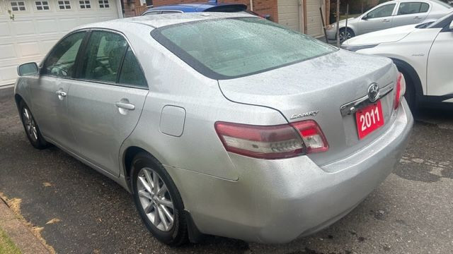 2011 Toyota Camry XLE in Cars & Trucks in Oakville / Halton Region - Image 4