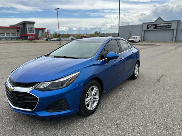 2017 Chevrolet Cruze 4dr Sdn 1.4L LT w/1SD in Cars & Trucks in Calgary