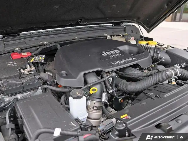 2021 Jeep Wrangler Unlimited Altitude in Cars & Trucks in Mississauga / Peel Region - Image 12