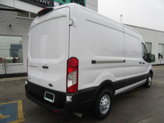 2022 Ford Transit Cargo Van ALL WHEEL DRIVE NEW LOW TEMP REEFER  in Cars & Trucks in Oakville / Halton Region - Image 3