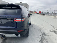 The 2020 Land Rover Discovery Landmark is an exceptional blend of luxury, performance, and practical... (image 8)