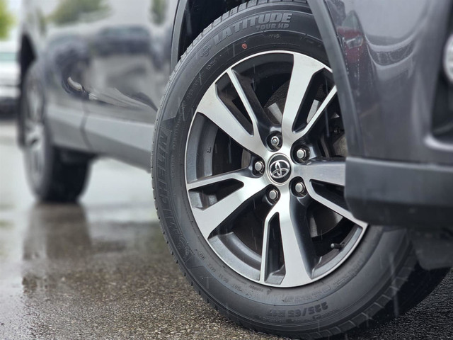2018 Toyota RAV4 XLE in Cars & Trucks in Kitchener / Waterloo - Image 3