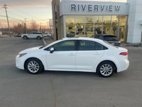 2021 Toyota Corolla Super White CVT 1.8L 4-Cylinder DOHC 16V At our Ford dealership, we take pride i... (image 1)