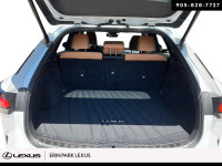LUXURY Engine: LIGHT/MEDIUM DUTY L/100Km City: 11.2 L/100Km Hwy: 8.4 Safety Equipment Electronic Sta... (image 5)