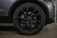 This Land Rover Discovery has a dependable Intercooled Turbo Premium Unleaded I-4 2.0 L/122 engine p... (image 4)