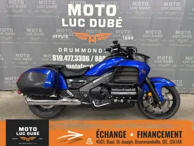 Honda GL1800 Valkyrie 2014 78 667 KM FREINS ABS ENSEMBLE DE VALISES DÉTACHABLES NOUS OFFRONS UNE GAR...