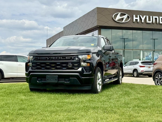 2023 Chevrolet Silverado 1500 Crew Cab Short Box 4-Wheel Drive C in Cars & Trucks in Saskatoon